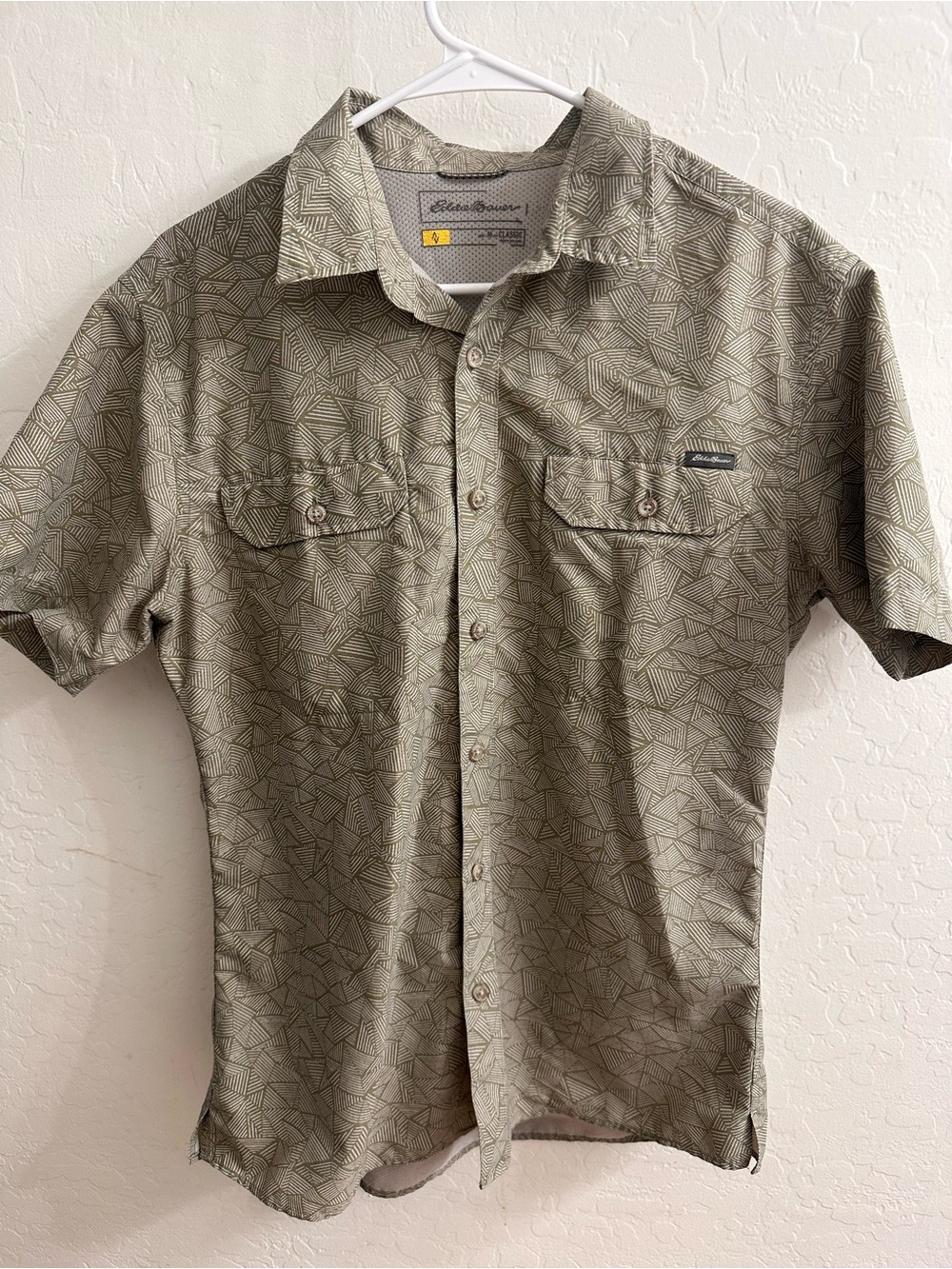 Eddie Bauer Olive Green Short-Sleeve Button-Down with Geo Print